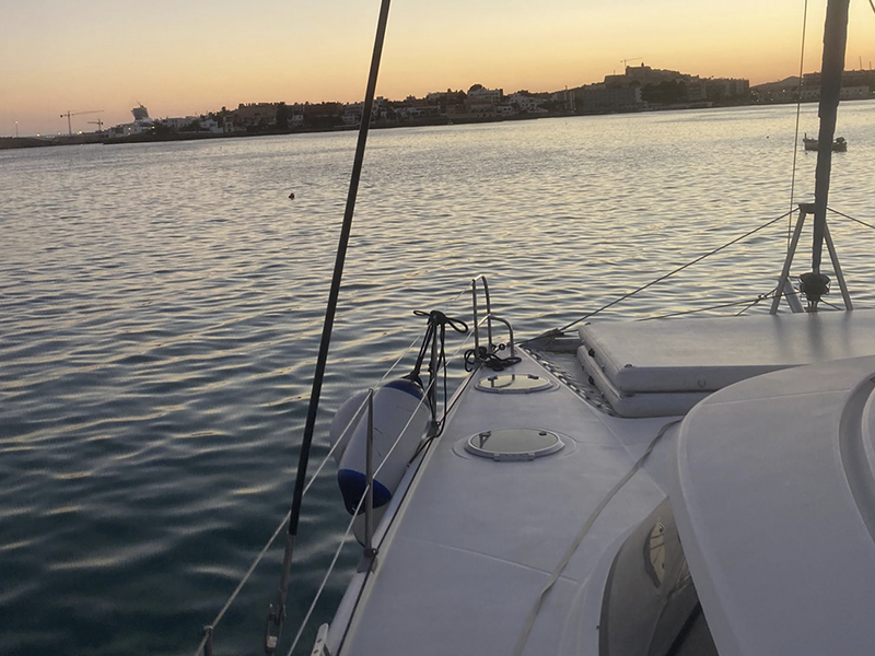 Catamarán Fountaine Pajot Lavezzi